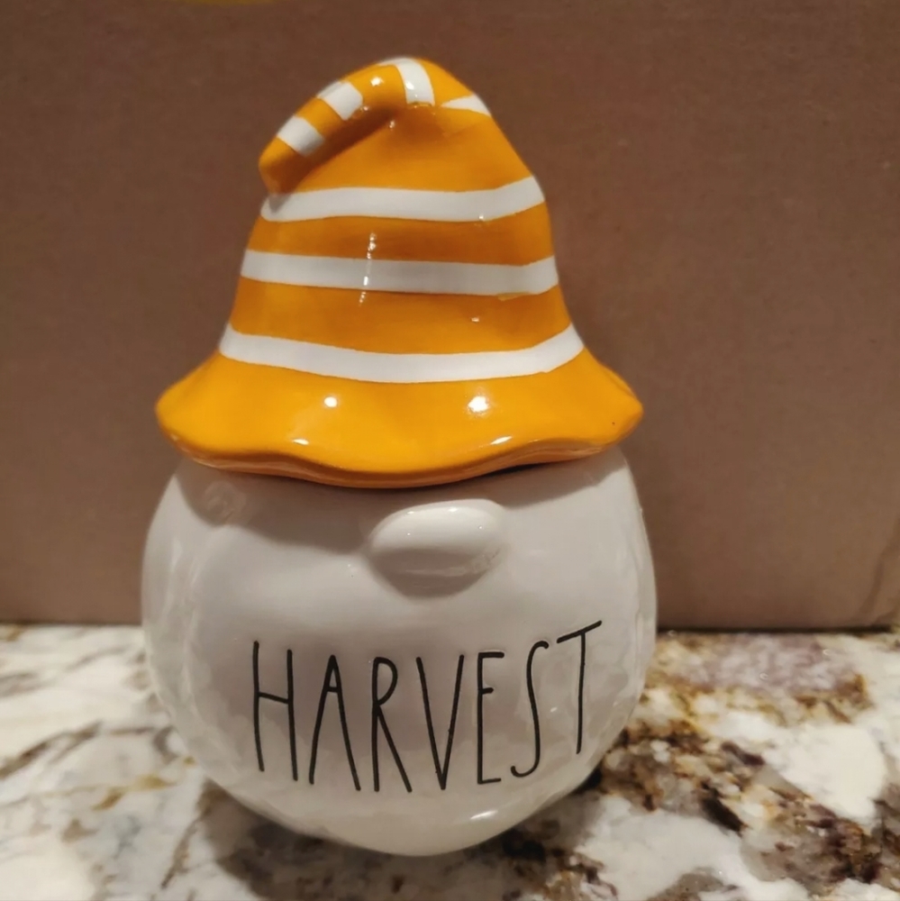 Rae dunn Harvest gnome candle